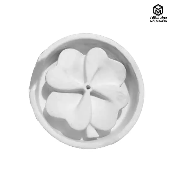Silicon mold of a fake lotus model قالب سیلیکونی جاعودی مدل شبدر